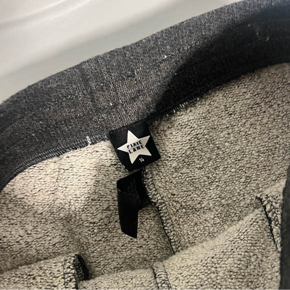 NWT Pixie Lane Shorts - Picture 3 of 3